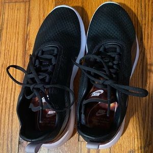 Nike air max women’s size 6
